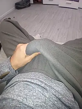 Snapshot of QuietBoy chatting on 11/05/25, 03:56 QuietBoy online show from 11/05/25, 03:56