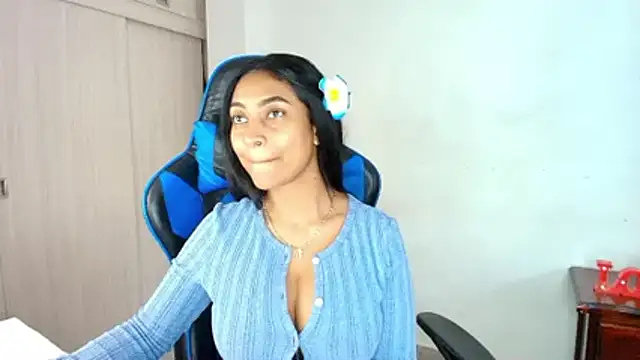 sophiax-x online show from 11/20/25, 07:02