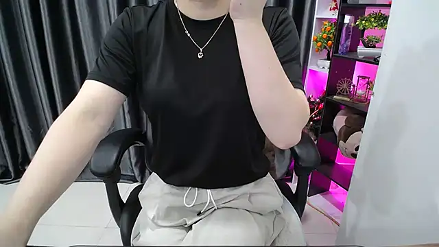 Yuki-yio online show from 09/13/25, 01:16