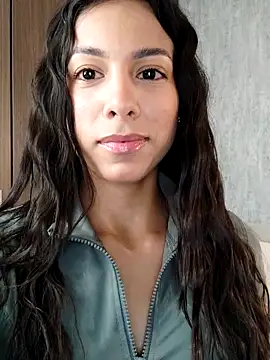 Snapshot of Angelinalombardi_ chatting on 03/13/25, 10:54 Angelinalombardi online show from 03/13/25, 10:54