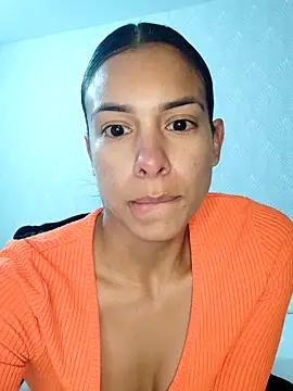 Snapshot of Angelinalombardi_ chatting on 09/19/25, 12:45 Angelinalombardi online show from 09/19/25, 12:45