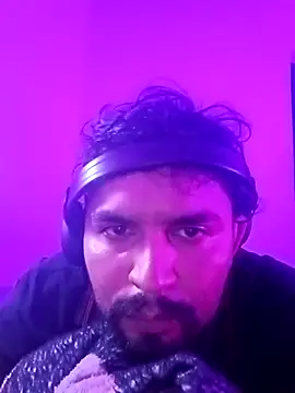 Snapshot of Cerverus03_ chatting on 10/26/25, 06:52 Cerverus03 online show from 10/26/25, 06:52