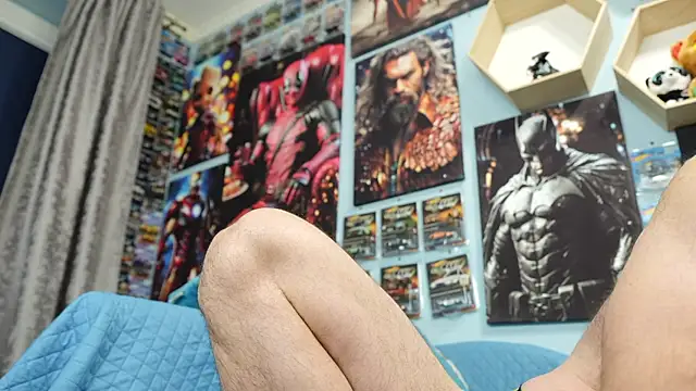 Snapshot of Muscle_Bear chatting on 11/15/25, 05:49 Muscle Bear online show from 11/15/25, 05:49