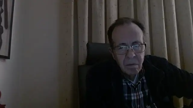 Snapshot of TonyComa chatting on 11/30/25, 06:01 TonyComa online show from 11/30/25, 06:01