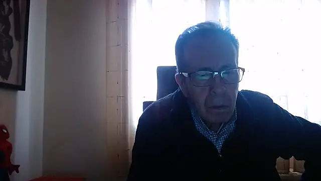 Snapshot of TonyComa chatting on 02/12/26, 04:35 TonyComa online show from 02/12/26, 04:35