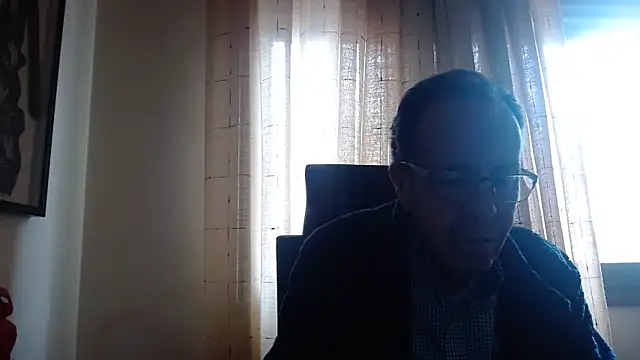 Snapshot of TonyComa chatting on 04/14/26, 04:13 TonyComa online show from 04/14/26, 04:13