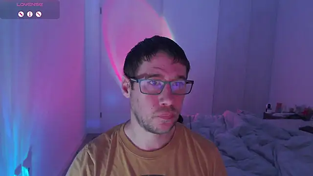 Snapshot of Thomas_Mrd chatting on 11/08/25, 02:23 Thomas Mrd online show from 11/08/25, 02:23