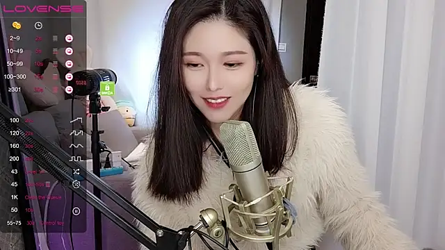 Snapshot of tw_lala chatting on 12/20/24, 07:39 tw lala online show from 12/20/24, 07:39