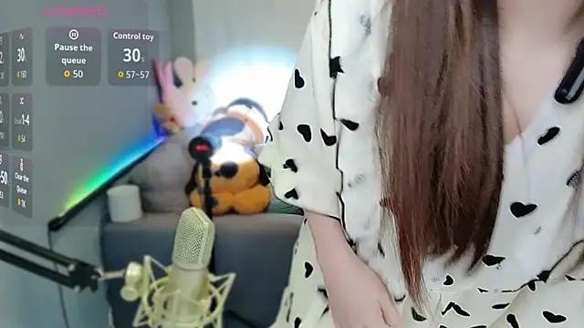 Snapshot of tw_lala chatting on 10/30/25, 04:41 tw lala online show from 10/30/25, 04:41