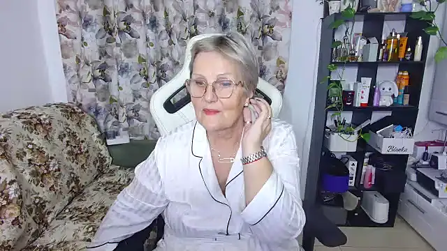 Selenna57 online show from 02/25/25, 06:20