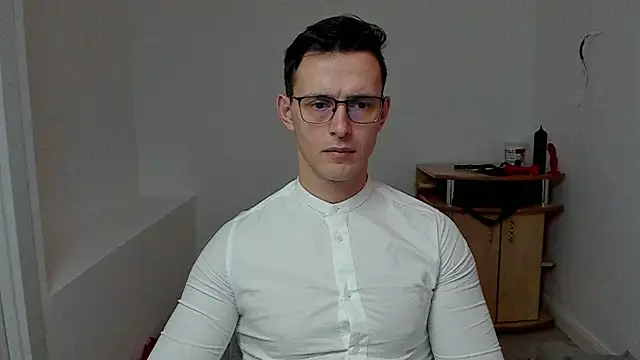 sexxymuscles4u online show from 01/08/25, 10:15