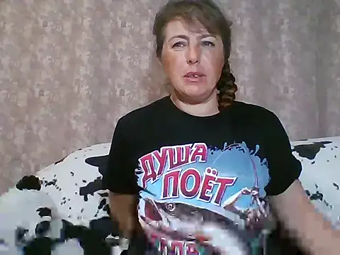 Snapshot of CathySuns chatting on 03/21/25, 10:06 CathySuns online show from 03/21/25, 10:06