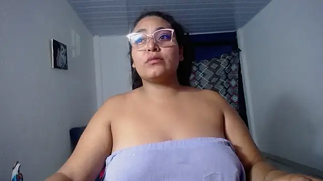 sirena 15 online show from 09/19/25, 05:09