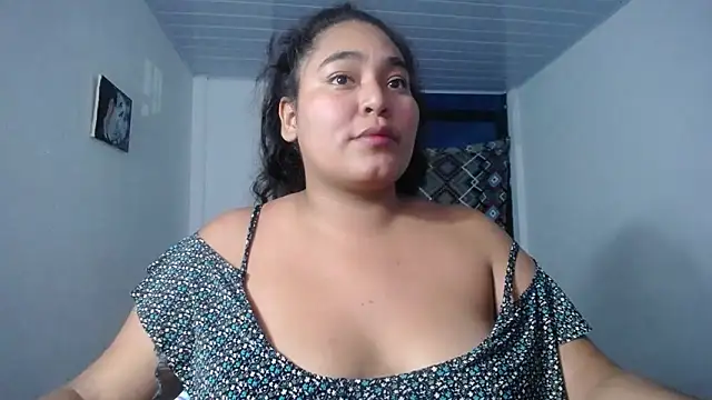 sirena 15 online show from 10/24/25, 06:10