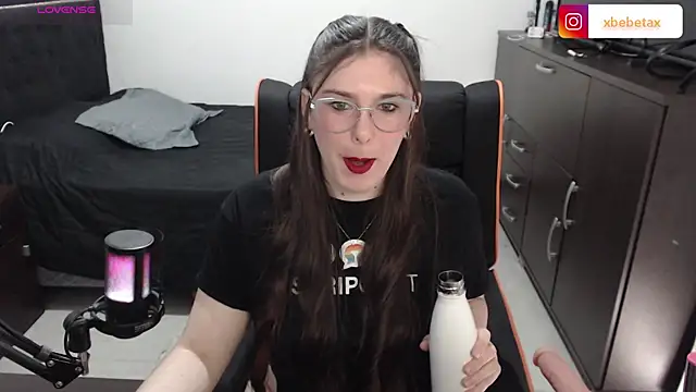 xxbbtaa online show from 12/18/25, 08:15