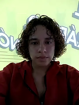 Snapshot of EmmaMelissa0521 chatting on 12/18/24, 09:29 EmmaMelissa0521 online show from 12/18/24, 09:29