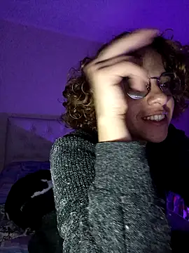 Snapshot of EmmaMelissa0521 chatting on 12/28/24, 03:15 EmmaMelissa0521 online show from 12/28/24, 03:15