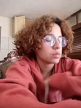 Snapshot of EmmaMelissa0521 chatting on 01/09/25, 09:26 EmmaMelissa0521 online show from 01/09/25, 09:26