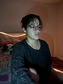 Snapshot of EmmaMelissa0521 chatting on 01/24/25, 04:27 EmmaMelissa0521 online show from 01/24/25, 04:27