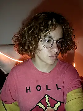 Snapshot of EmmaMelissa0521 chatting on 02/06/25, 05:57 EmmaMelissa0521 online show from 02/06/25, 05:57