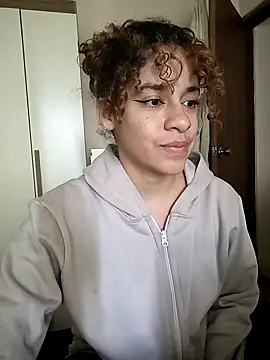 Snapshot of EmmaMelissa0521 chatting on 02/09/25, 02:07 EmmaMelissa0521 online show from 02/09/25, 02:07