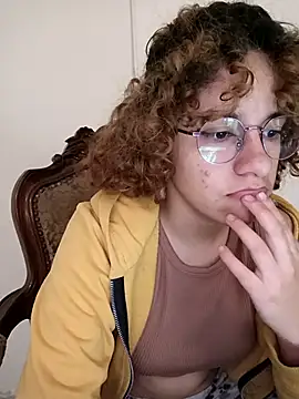 Snapshot of EmmaMelissa0521 chatting on 02/13/25, 06:38 EmmaMelissa0521 online show from 02/13/25, 06:38