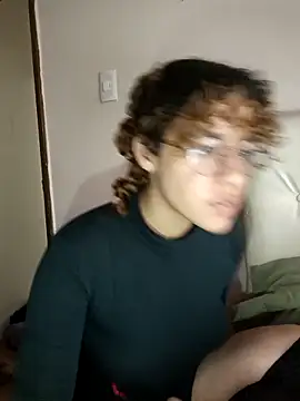 Snapshot of EmmaMelissa0521 chatting on 02/28/25, 08:39 EmmaMelissa0521 online show from 02/28/25, 08:39