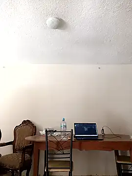 Snapshot of EmmaMelissa0521 chatting on 03/20/25, 04:53 EmmaMelissa0521 online show from 03/20/25, 04:53