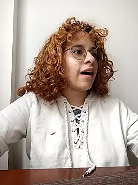 Snapshot of EmmaMelissa0521 chatting on 09/12/25, 09:59 EmmaMelissa0521 online show from 09/12/25, 09:59