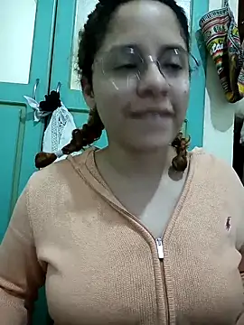 Snapshot of EmmaMelissa0521 chatting on 09/30/25, 05:56 EmmaMelissa0521 online show from 09/30/25, 05:56