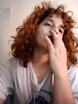 Snapshot of EmmaMelissa0521 chatting on 11/26/25, 11:39 EmmaMelissa0521 online show from 11/26/25, 11:39