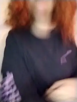 Snapshot of EmmaMelissa0521 chatting on 12/03/25, 05:15 EmmaMelissa0521 online show from 12/03/25, 05:15