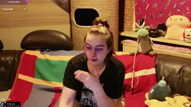 GamerGirl Eve online show from 02/18/26, 06:15