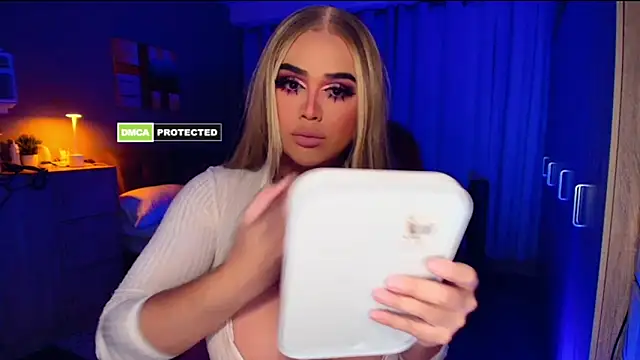 Snapshot of AnneHartx chatting on 11/14/25, 05:06 AnneHartx online show from 11/14/25, 05:06