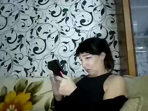 JeaneDavis online show from 11/11/25, 02:39