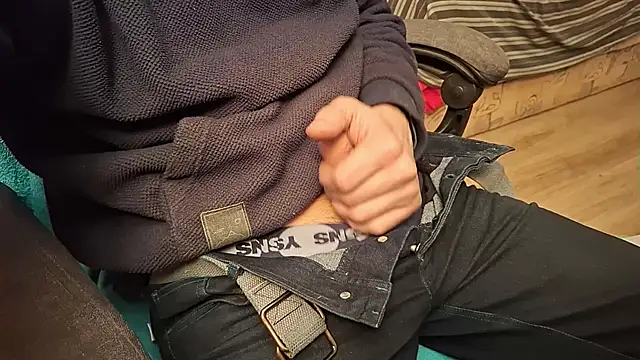 Snapshot of Danyell_K287 chatting on 03/04/26, 12:49 Danyell K287 online show from 03/04/26, 12:49