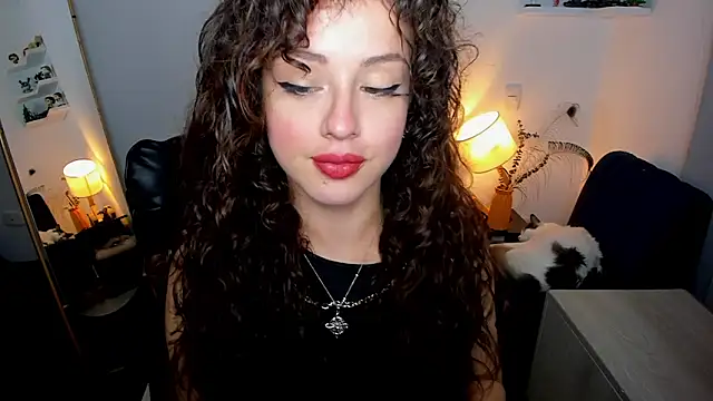 Cassandra Caiin online show from 03/23/26, 06:50