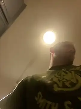 Snapshot of smokeymt420 chatting on 01/31/25, 09:48 smokeymt420 online show from 01/31/25, 09:48