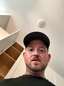 Snapshot of smokeymt420 chatting on 09/25/25, 07:28 smokeymt420 online show from 09/25/25, 07:28