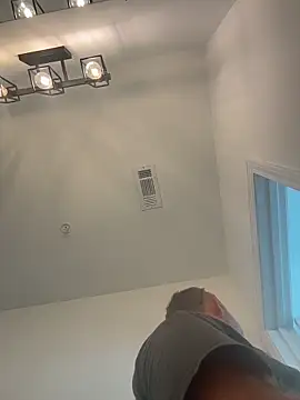 Snapshot of smokeymt420 chatting on 10/02/25, 07:10 smokeymt420 online show from 10/02/25, 07:10