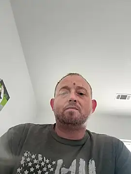 Snapshot of smokeymt420 chatting on 10/05/25, 04:49 smokeymt420 online show from 10/05/25, 04:49