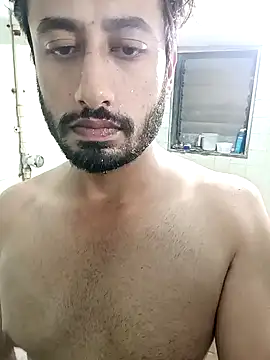 Snapshot of SimplyKarthik09 chatting on 01/10/25, 04:30 SimplyKarthik09 online show from 01/10/25, 04:30