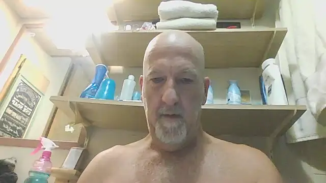 Snapshot of Yankeedave420 chatting on 11/21/25, 09:19 Yankeedave420 online show from 11/21/25, 09:19