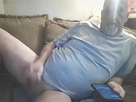 Snapshot of Yankeedave420 chatting on 12/01/25, 09:25 Yankeedave420 online show from 12/01/25, 09:25