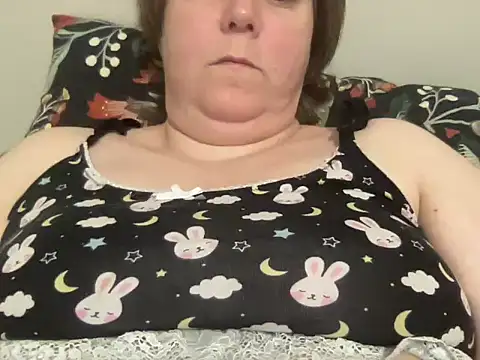 Snapshot of ParisNova chatting on 01/04/25, 05:48 ParisNova online show from 01/04/25, 05:48