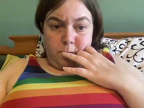 Snapshot of ParisNova chatting on 03/13/25, 12:35 ParisNova online show from 03/13/25, 12:35