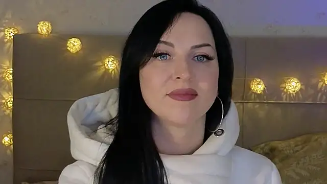 Snapshot of lily_conor chatting on 12/19/24, 04:57 lily conor online show from 12/19/24, 04:57