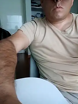 chicoguapo8 online show from 02/20/25, 10:48