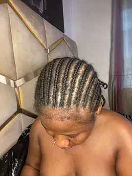 catty3232 online show from 11/04/25, 08:24