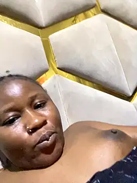 catty3232 online show from 11/27/25, 12:13